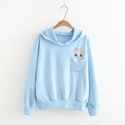 Áo hoodie thêu hình chú thỏ ở túi