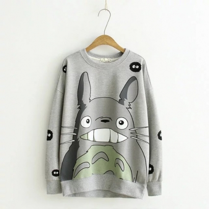 Áo in hình Totoro lớn