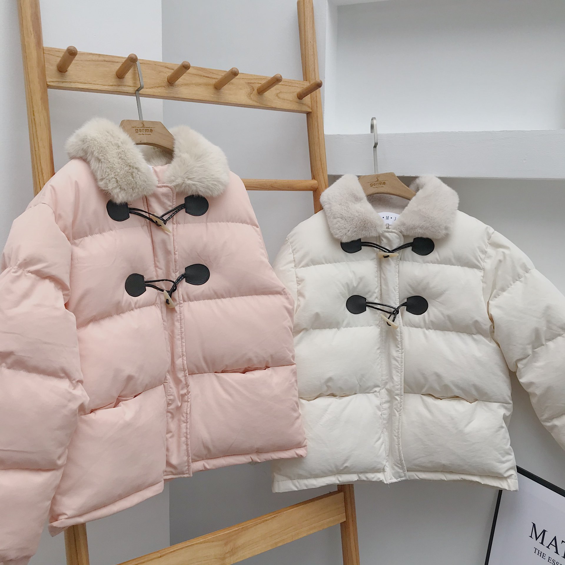 Top 16 shop áo khoác nữ đẹp, nổi tiếng nhất tại TPHCM - sakurafashion.vn