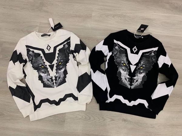 Đa dạng mẫu mã, giá cả phải chăng