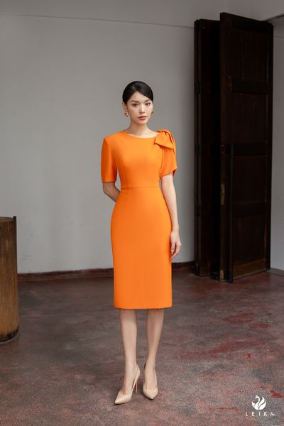 Hành trình đi đến thành công của Chân váy bút chì - Cúc Fashion