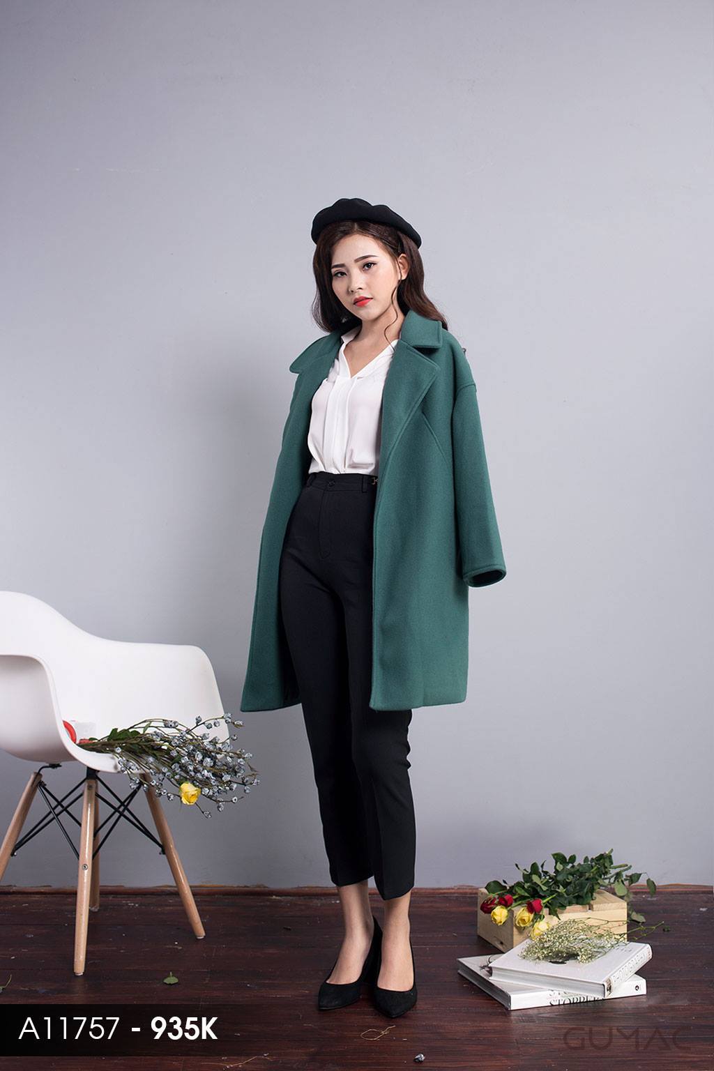 Áo dạ dáng lửng siêu xinh.