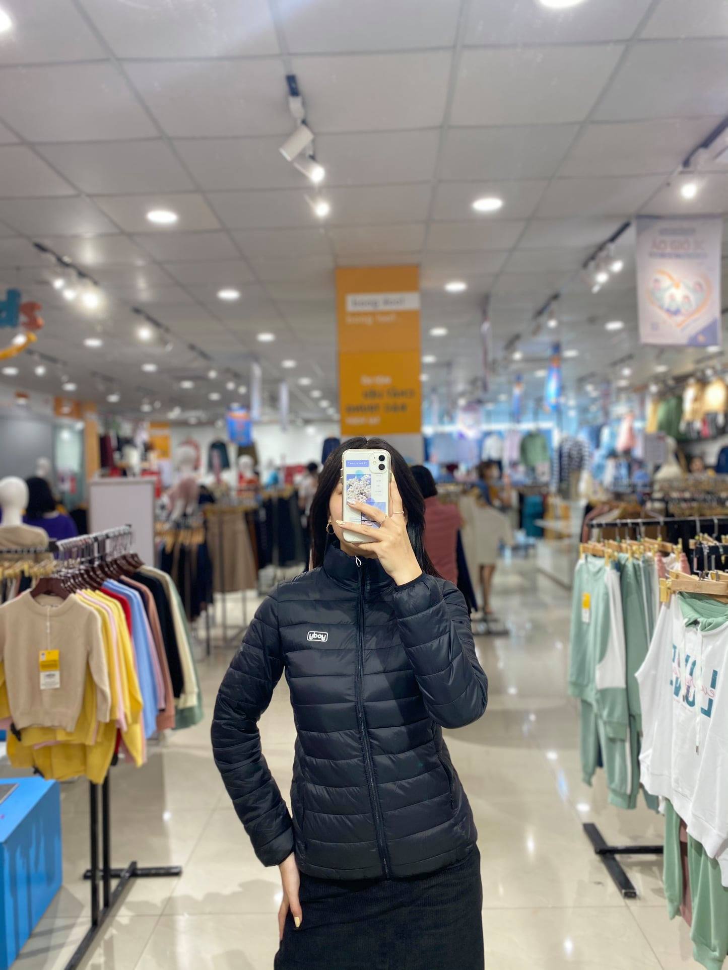 Áo phao lông vũ nhẹ như không.