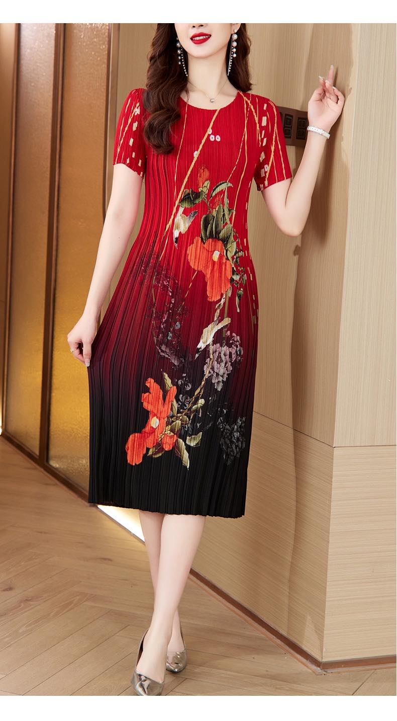 Đầm họa tiết hoa