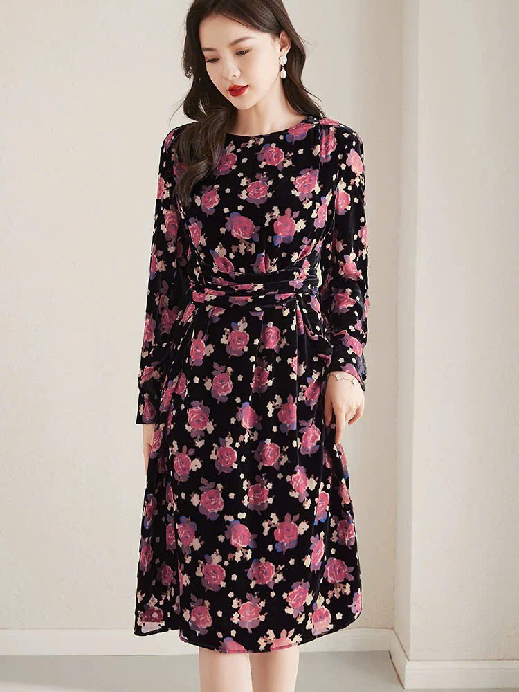 Đầm dài thắt eo