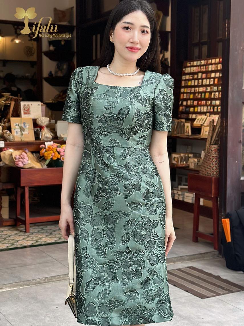 Dầm họa tiết hoa nổi