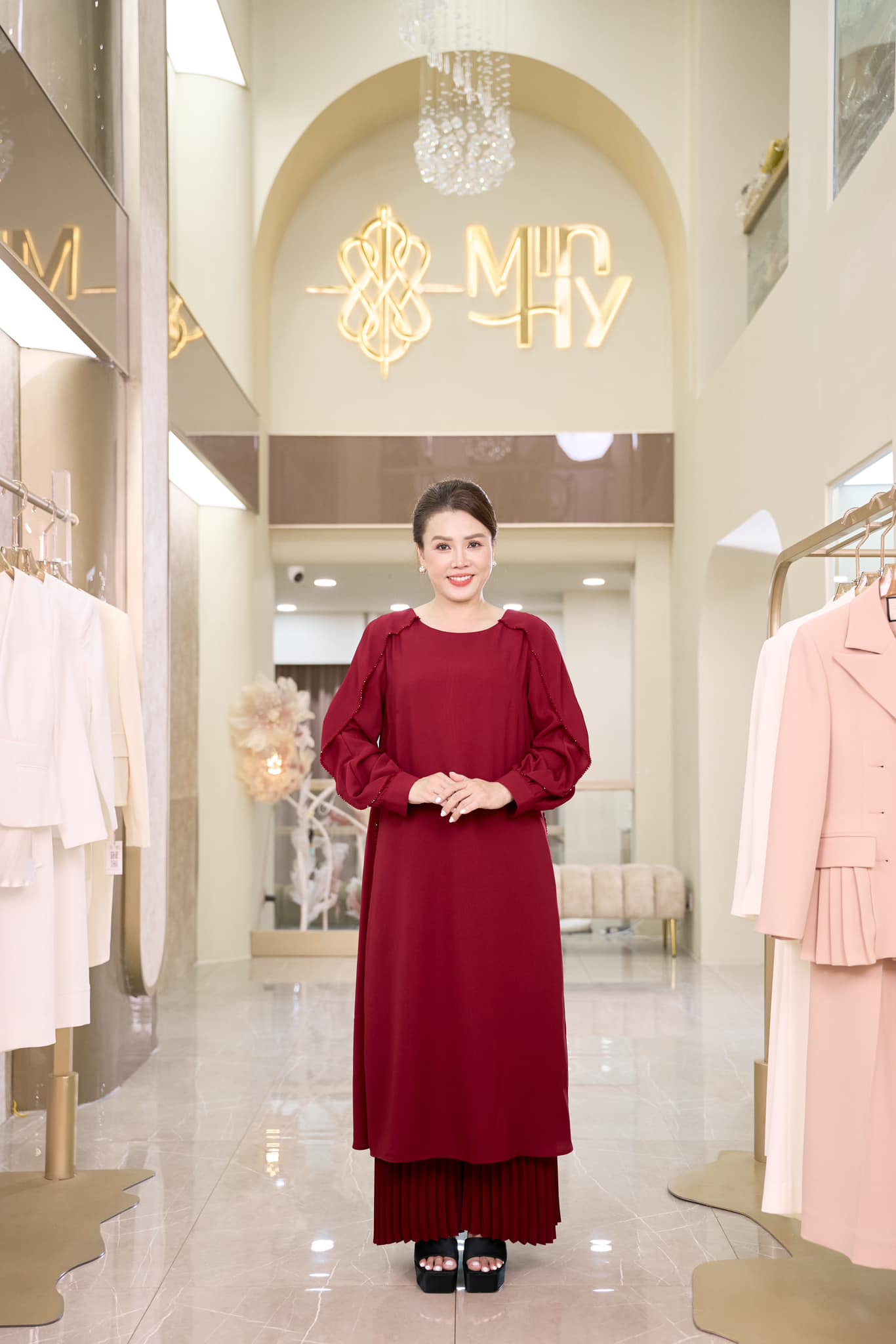 Đầm dáng dài sang trọng