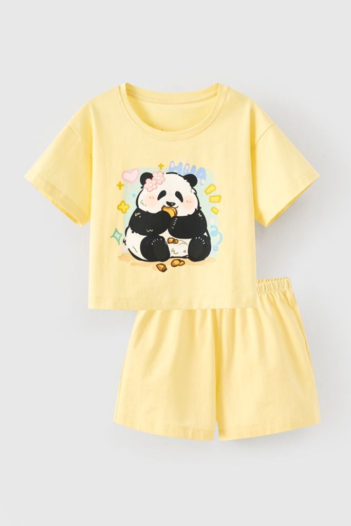 Đồ bộ dành cho bé gái in hình gấu trúc, tạo cảm giác tươi mới năng động và thoải mái.