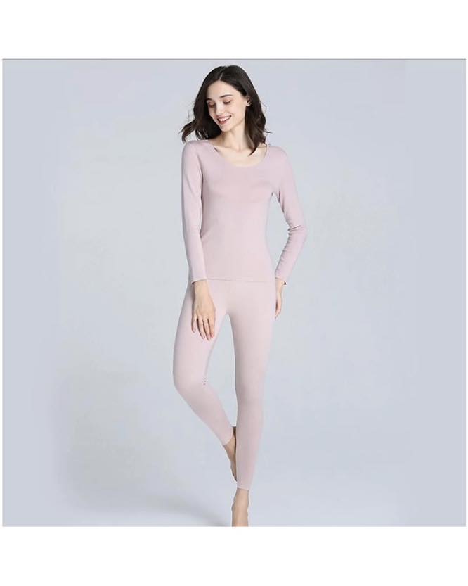 quần áo giữ nhiệt ôm vừa, mềm mại, giữ ấm hiệu quả, cảm giác nhẹ nhàng như lớp chăn mỏng ôm sát cơ thể.
