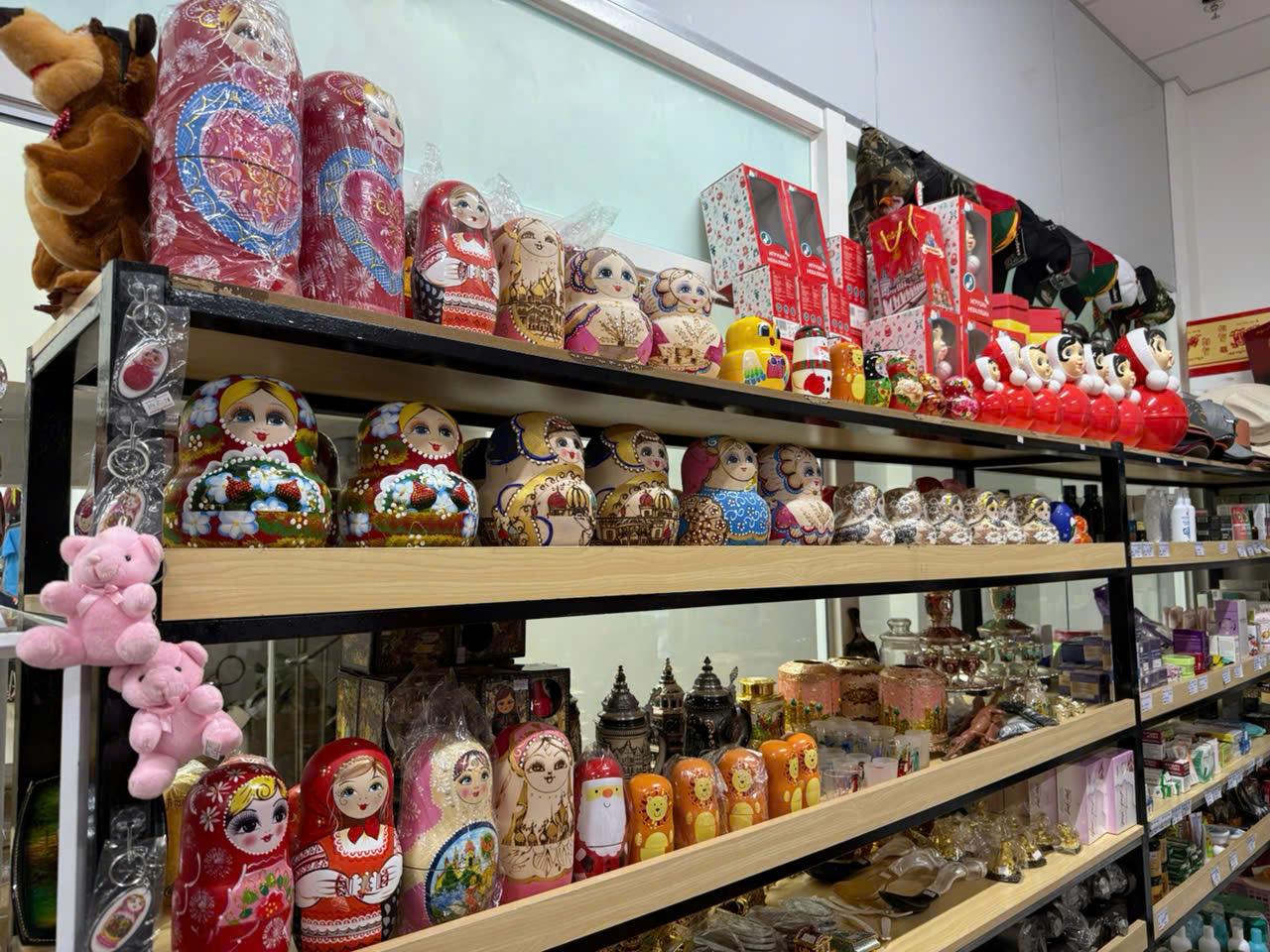 Đồ lưu niệm Nga