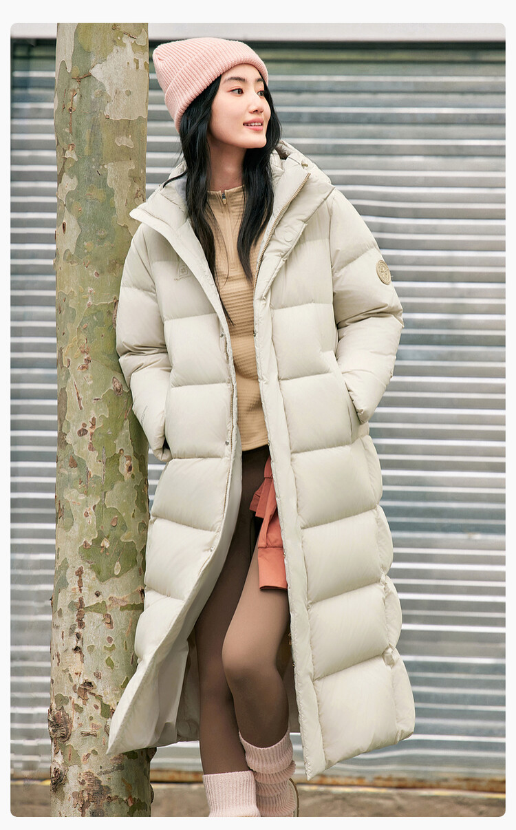 Áo khoác phao lông vũ là loại có khả năng giữ ấm tốt nhất cho xứ lạnh có tuyết