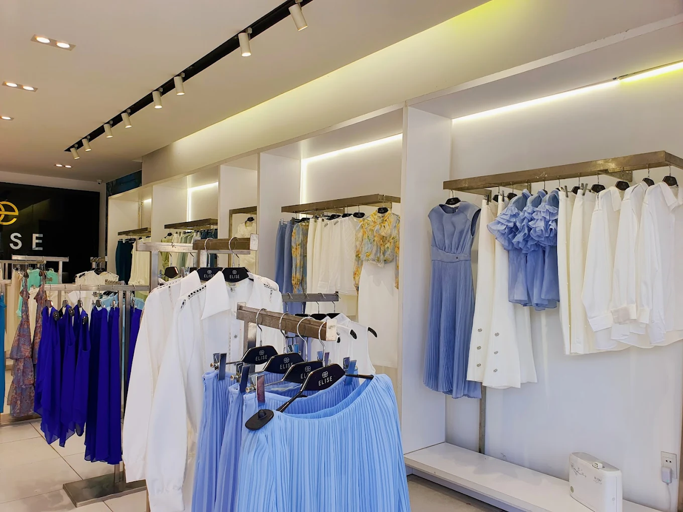 Hình ảnh bên trong cửa hàng Elise tại đường Điện Biên Phủ - Đà Nẵng