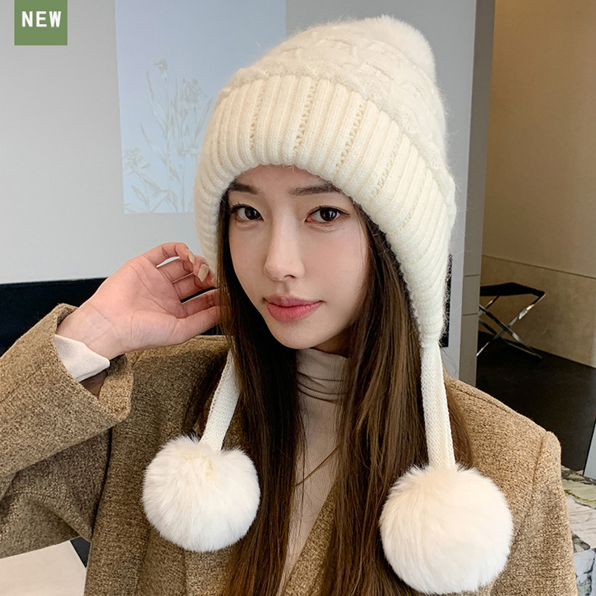 Mũ len dệt kim hai lớp dày dặn chống lạnh đính ba quả bóng lông thỏ dành cho nữ