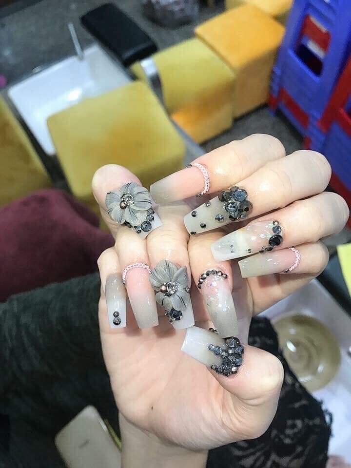 Top 12 tiệm nail đẹp và uy tín nhất ở Hà Nội