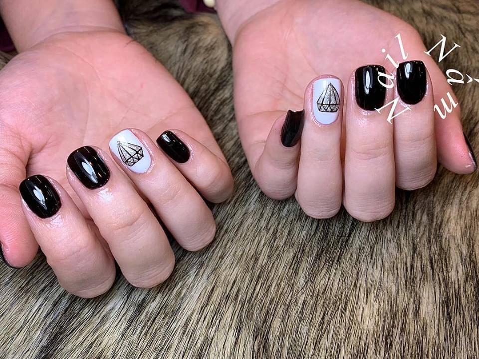 Top 12 tiệm nail đẹp và uy tín nhất ở Hà Nội