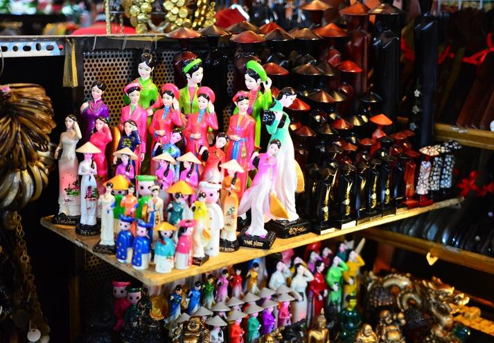 Top 10 ngôi chợ lâu đời và nổi tiếng nhất Sài Gòn