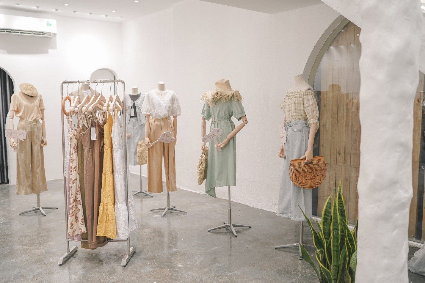 Tổng hợp Váy Đầm Hàng Hiệu Cao Cấp giá rẻ bán chạy tháng 82023  BeeCost