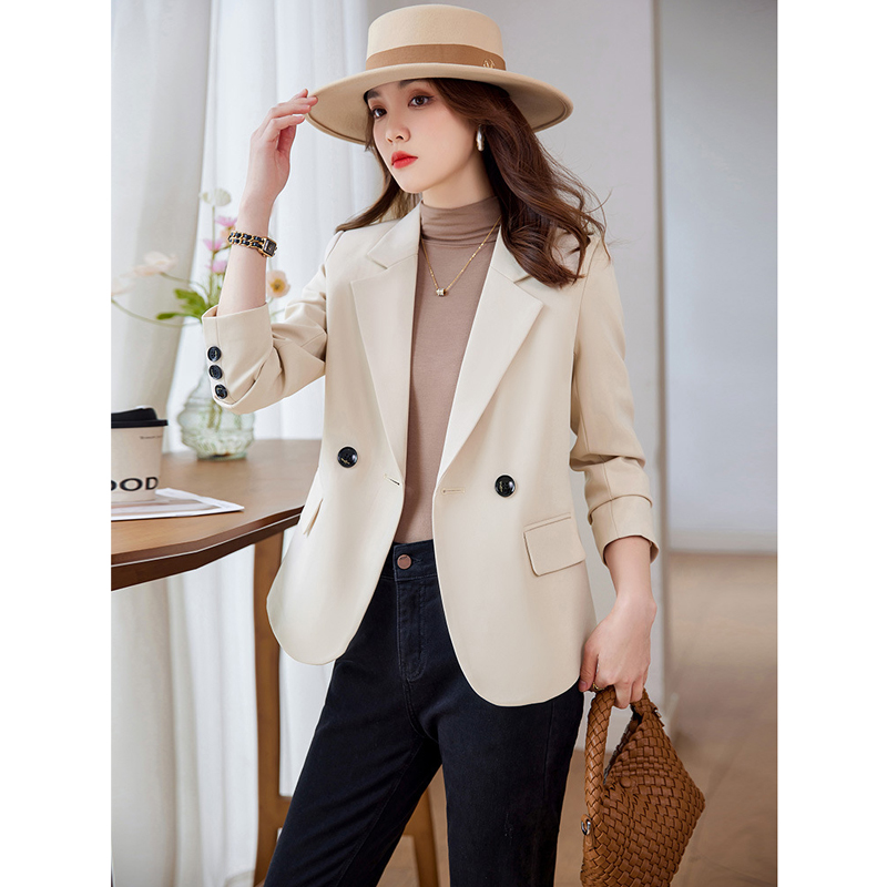 Áo blazer nữ phong cách Hàn Quốc