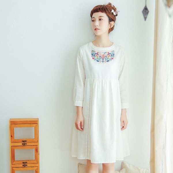 RẺ VÔ ĐỊCH] Váy Kaki Be Vintage Hở Vai Phối Trắng - Đầm Xòe Phong Cách Tiểu  Thư Hàn Quốc MÀu Be Trắng Tay Lỡ | Shopee Việt Nam