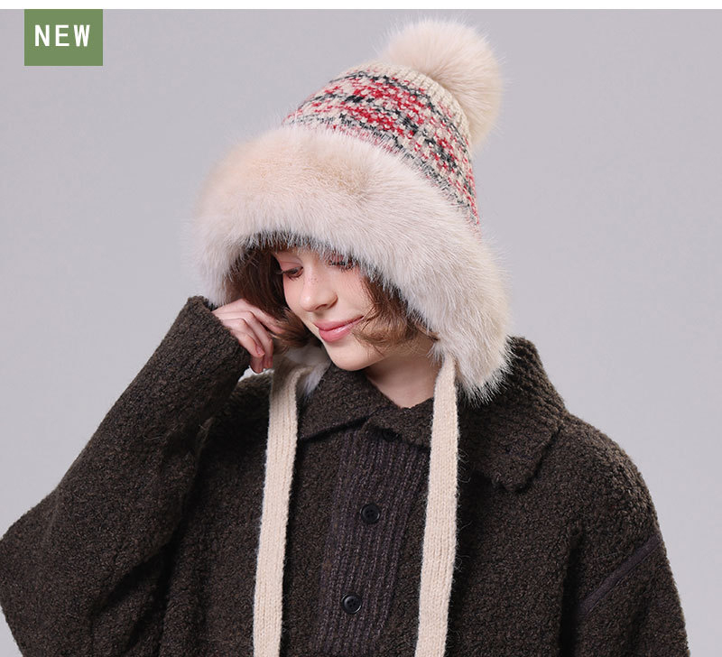 Mũ len đan nữ phong cách Hàn Quốc viền lông to, có chùm lông trang trí mùa thu đông