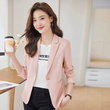 Áo blazer nữ màu nâu cà phê dáng ôm eo cho người nhỏ nhắn, mẫu xuân