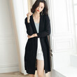 Áo khoác cardigan nữ dáng dài, chất liệu len tơ.