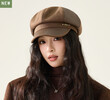 Mũ beret nữ thu đông, họa tiết kẻ caro phối màu.