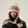 Mũ len nữ kiểu tai bèo họa tiết, đính quả bông ngọt ngào dễ... - ảnh 1