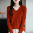 Áo len nữ cổ chữ V dáng rộng, chất liệu pha len lông cừu mùa thu đông