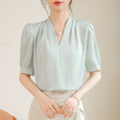 Áo sơ mi tay ngắn cổ chữ V