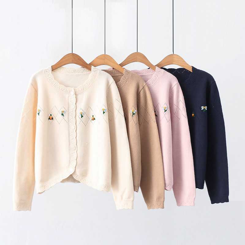 Áo len nữ cardigan thêu lục hoa
