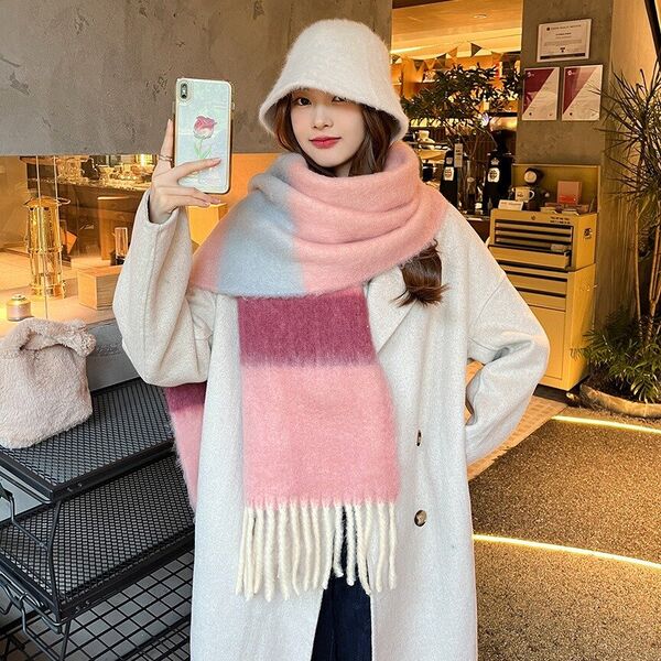 Khăn choàng len nữ phối màu kèm bông tua rua mùa thu đông