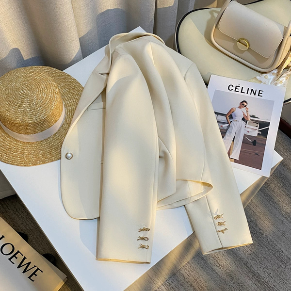 Áo khoác blazer nữ thanh lịch