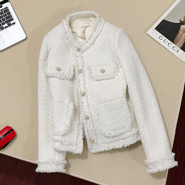 Áo blazer nữ màu trắng phong cách tiểu hương