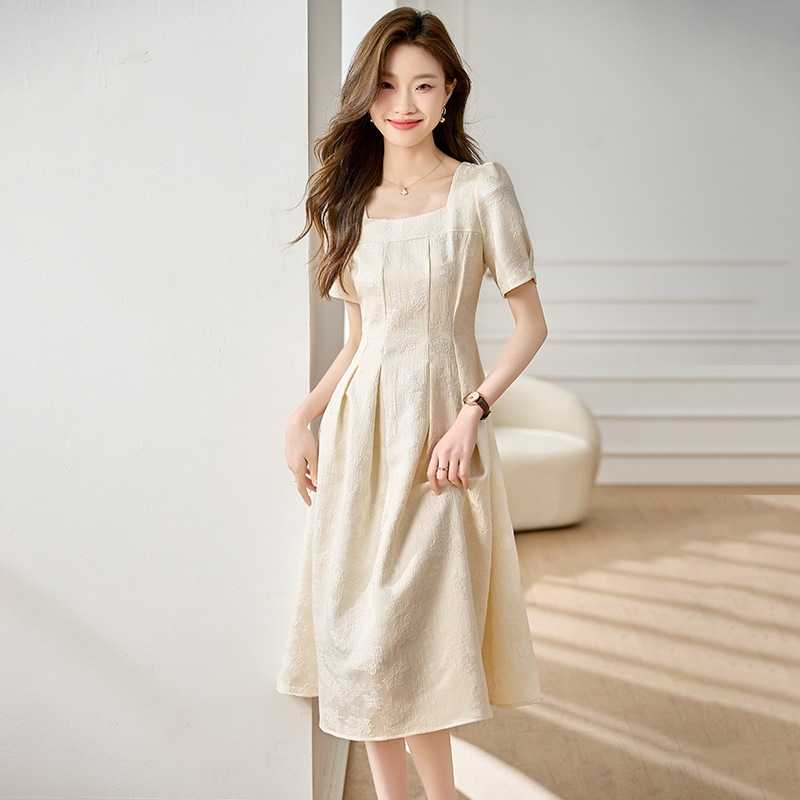 Váy tencel tay phồng ôm eo