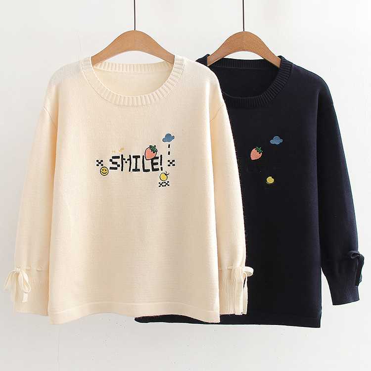 Áo len nữ cổ tròn thêu hoạt hình tươi vui
