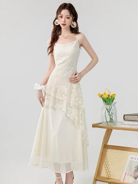 Đầm hai dây thêu ren thiết kế chiết eo tinh tế, dáng dài bất...