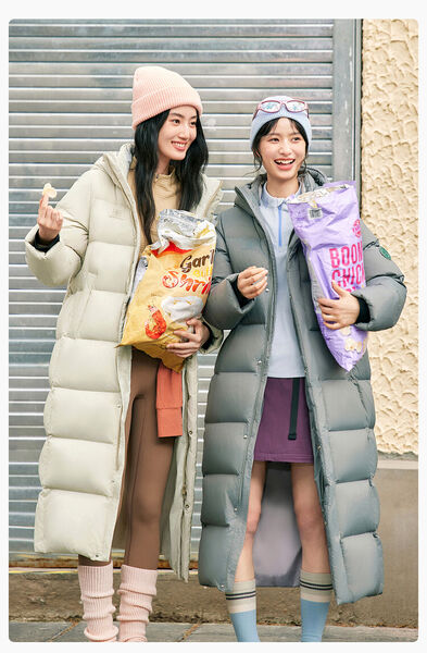 Áo khoác phao lông vũ dáng dài unisex nam nữ thích hợp mặc vào...