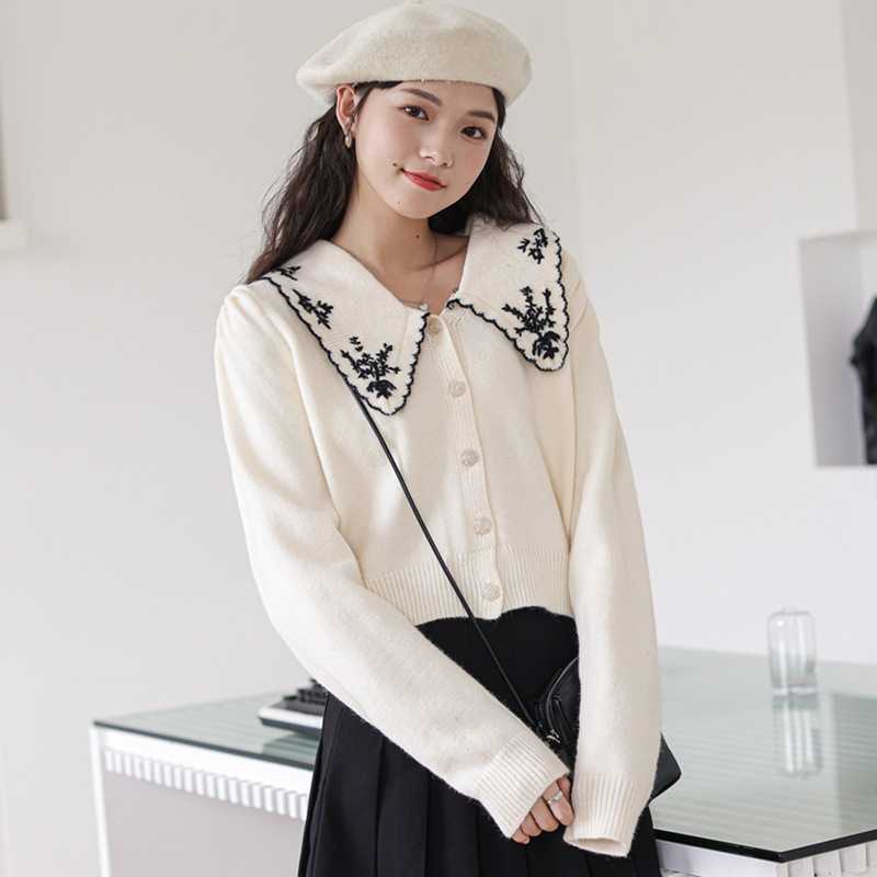Áo khoác len cardigan nữ cổ búp bê họa tiết hoa phong cách retro