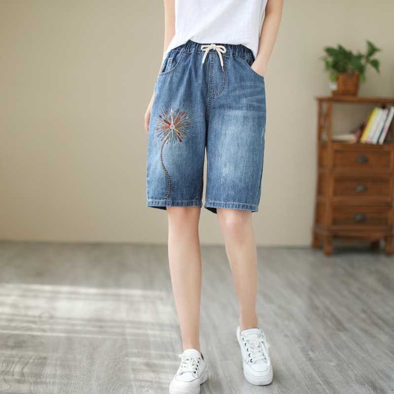 Quần short jean nữ phong cách retro