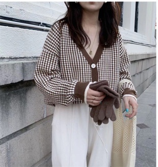 Áo khoác len dệt kim kẻ sọc