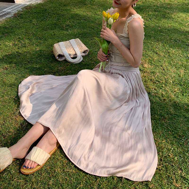 Chân váy dài chữ A xếp ly