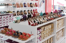 Top 8 shop bán giày dép đẹp và chất nhất quận Gò Vấp TPHCM