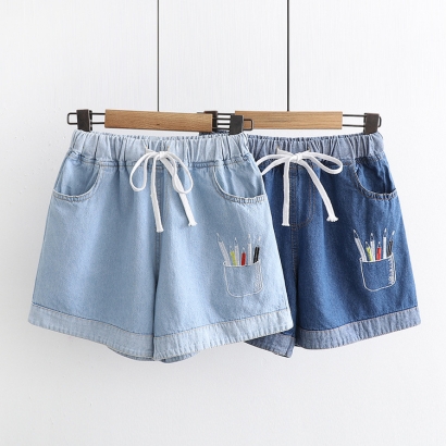 Quần short jean hình lọ bút chì