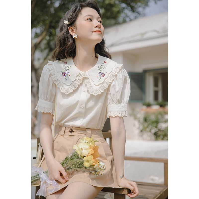 Áo sơ mi nữ cổ thêu hoa phối ren