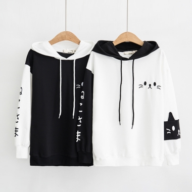 Áo hoodie hình mèo đen và trắng