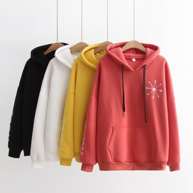 Áo hoodie thêu họa tiết bông tuyết mũ đính sừng tuần lộc