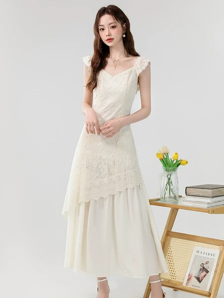 Đầm 2 dây ren bất đối xứng