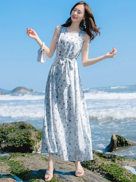 Váy hoa đi biển vải voan