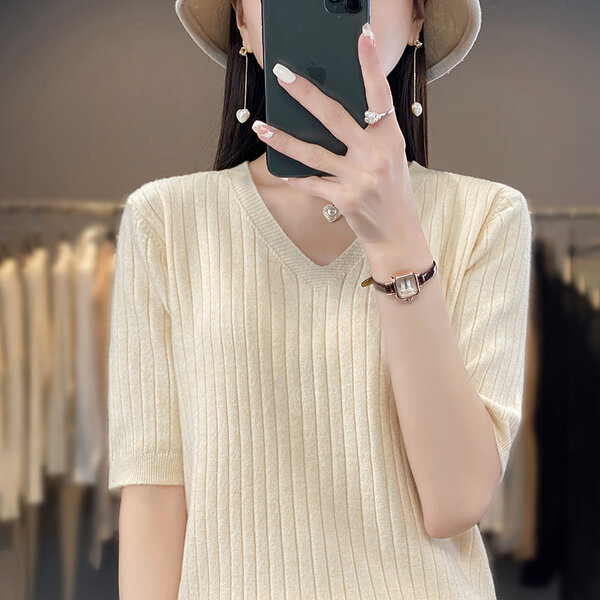 Áo len cổ chữ V nữ mỏng nhẹ mùa thu đông